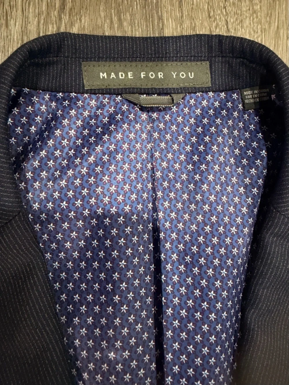Mens Navy Blue Two-Piece Suit - Tailored Notch Lapel